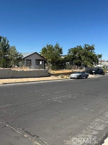 15528 5th St, Victorville, CA 92395 - photo 4