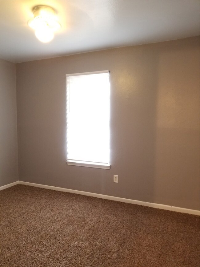 115 Commerce St, Magnolia, TX 77355 - photo 6