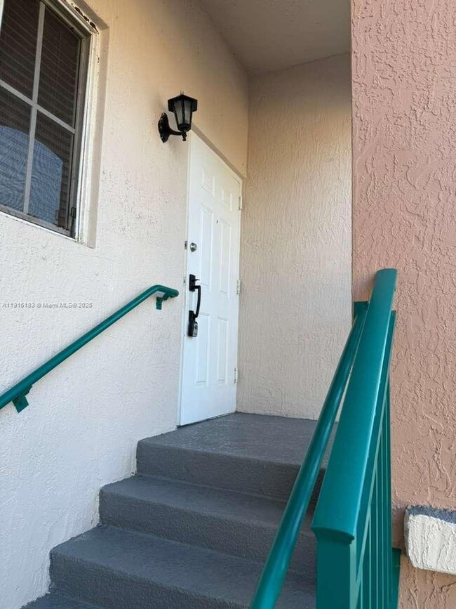 1300 SE 31st Ct unit 20336, Homestead, FL 33035 - photo 2