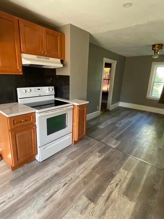 29 Jasper St, Saugus, MA 01906 - photo 7