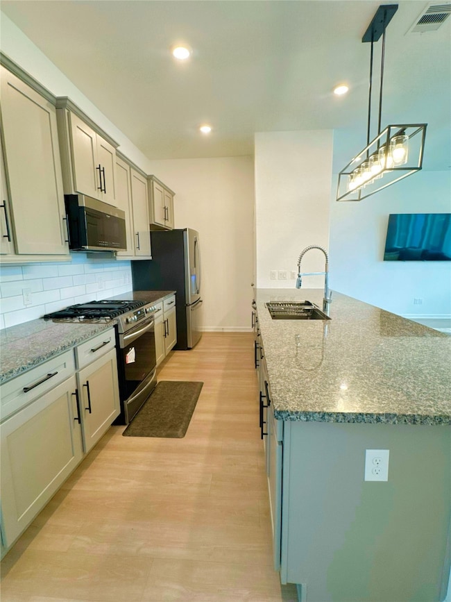 4015 Champlain Way, Rosharon, TX 77583 - photo 6