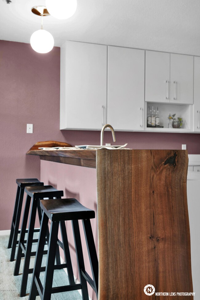 Kitchen /Breakfast bar