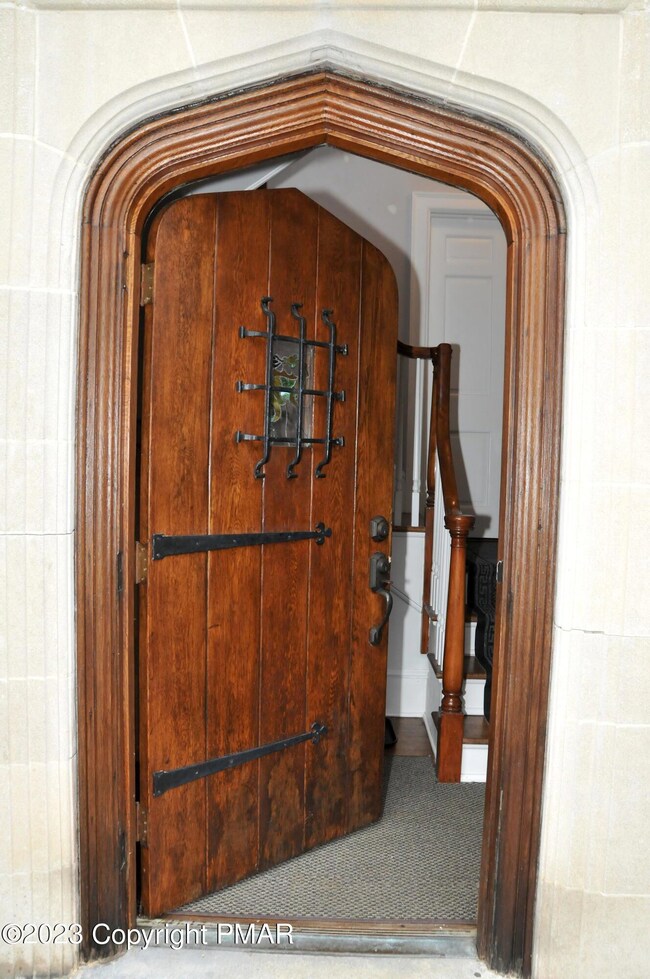 540 Sarah St unit 1A, Stroudsburg, PA 18360 - photo 2