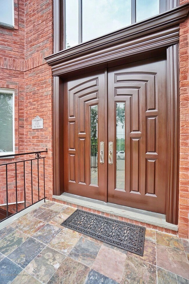 454 Holton Ave 31