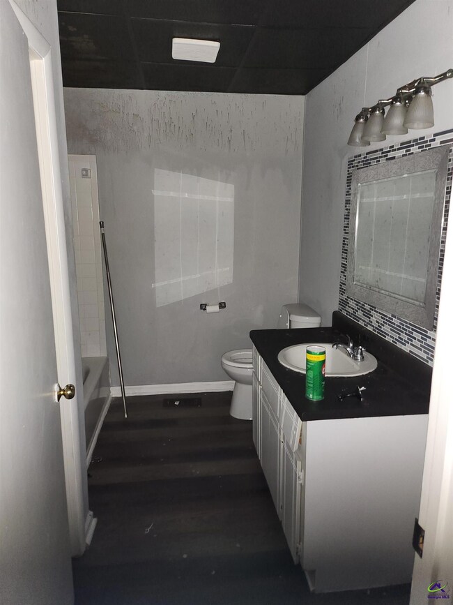 300 Carolina B6 Ave, Warner Robins, GA 31093 - photo 6