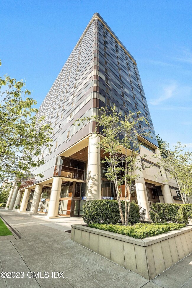 The Biltmore unit 904, Stamford, CT 06901 - photo 2