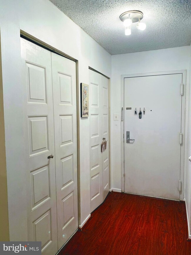The Brittany unit 930, Arlington, VA 22204 - photo 7