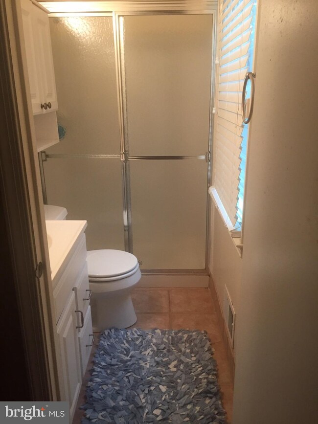 2613 Armada St, Herndon, VA 20171 - photo 6