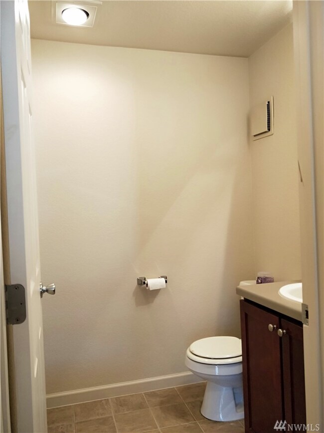 23918 12th Place S unit 104, Des Moines, WA 98198 - photo 4