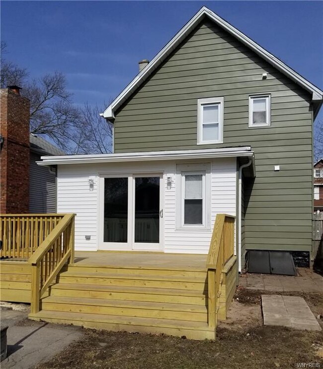 229 Miller St, North Tonawanda, NY 14120 - photo 2