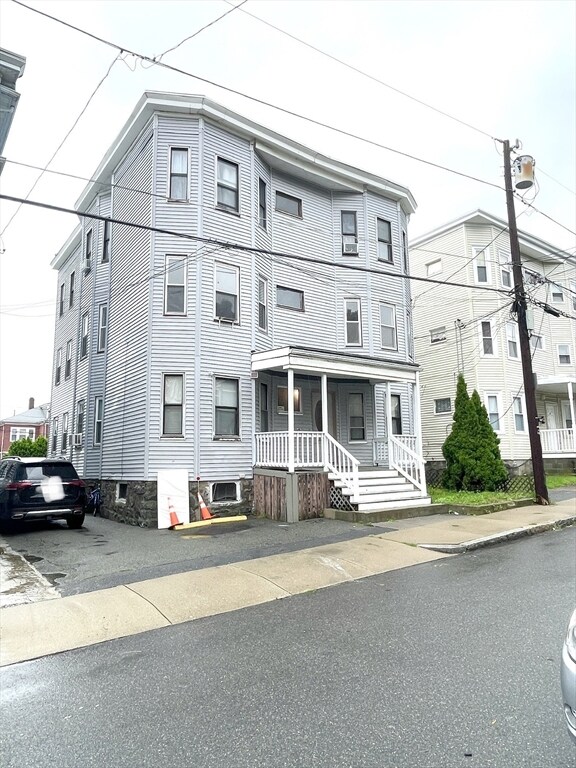 26 Clark St unit 2nd Floor, Malden, MA 02148 - photo 2