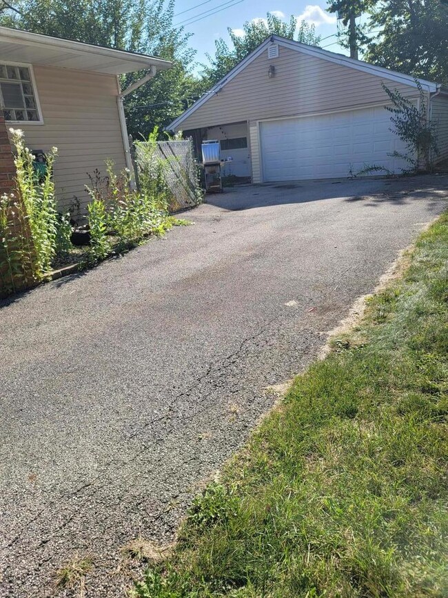 1212 Rattray Dr, Algonquin, IL 60102 - photo 6