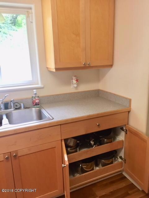 Kitchen 2! Zephyr