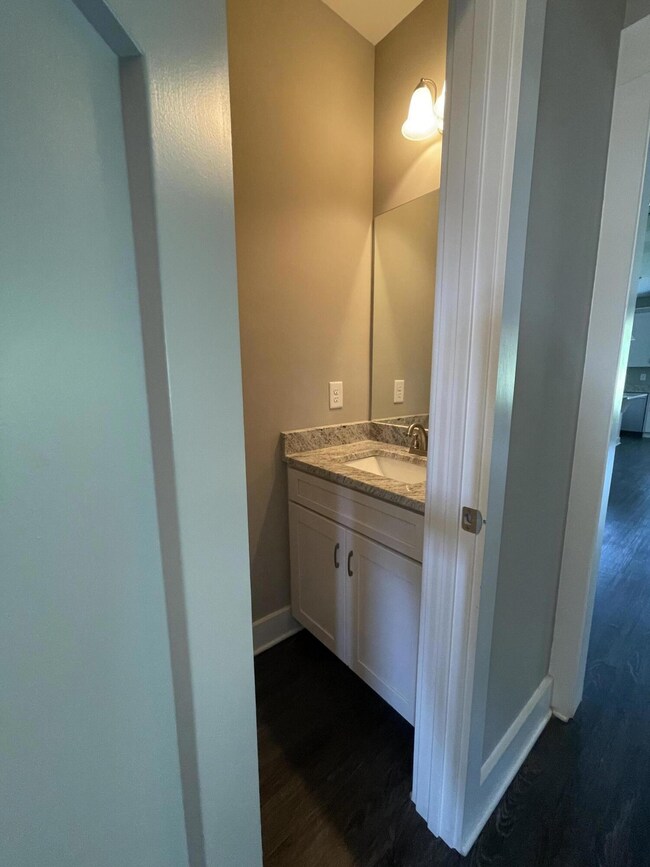 8210 Double Eagle Ct, Ooltewah, TN 37363 - photo 4