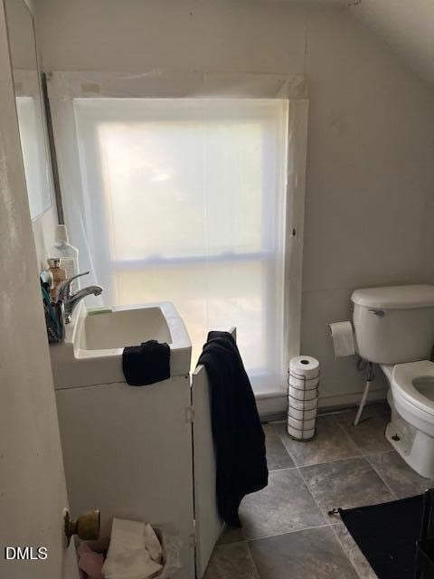 311 Arch St, Henderson, NC 27536 - photo 4