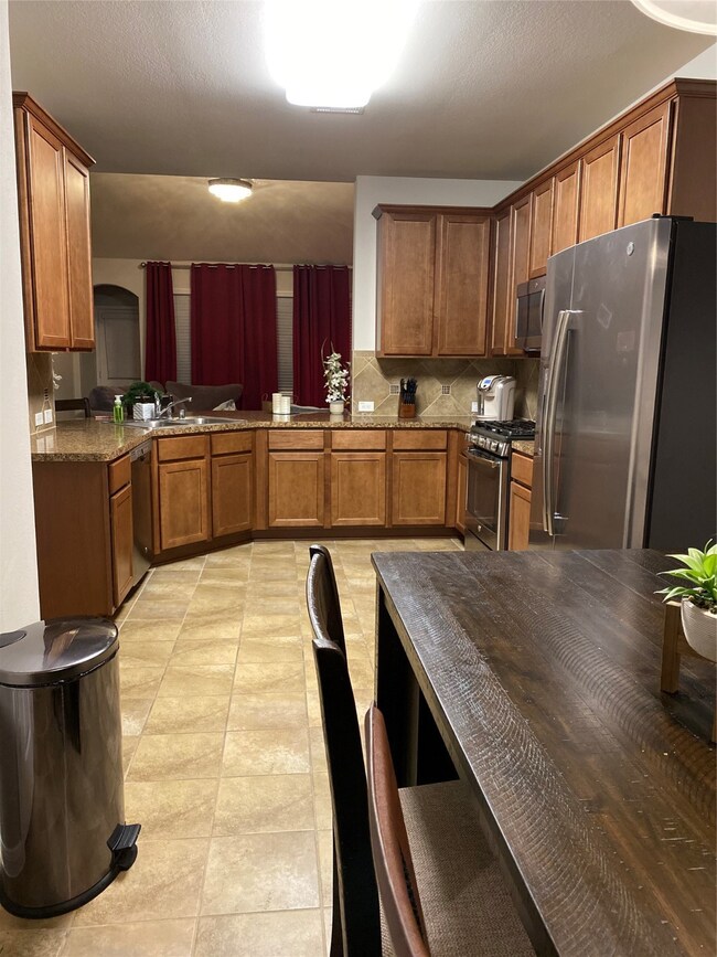 11150 Sun River Falls Dr, Humble, TX 77396 - photo 5