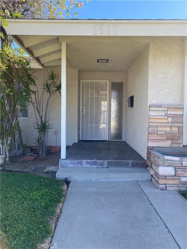 1511 S Main St, Corona, CA 92882 - photo 2
