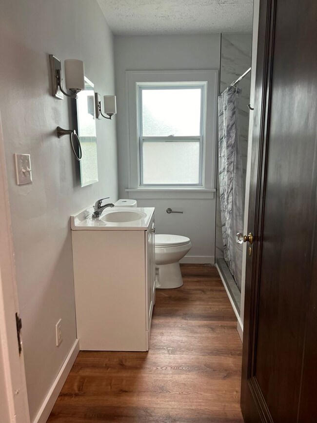 1040 Haskell Ave, Rockford, IL 61103 - photo 5