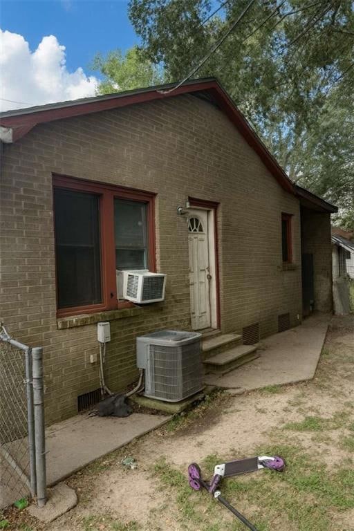 709 S East St, Abbeville, LA 70510 - photo 2