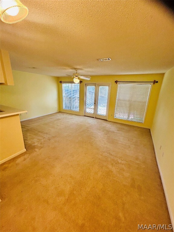 Living/dining room