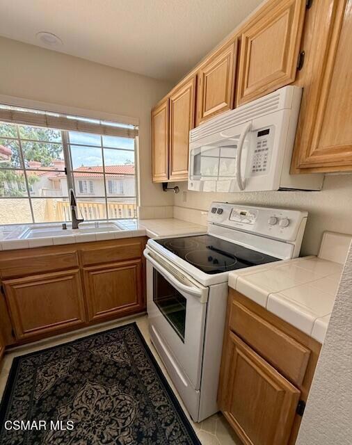 1 Kitchen 2