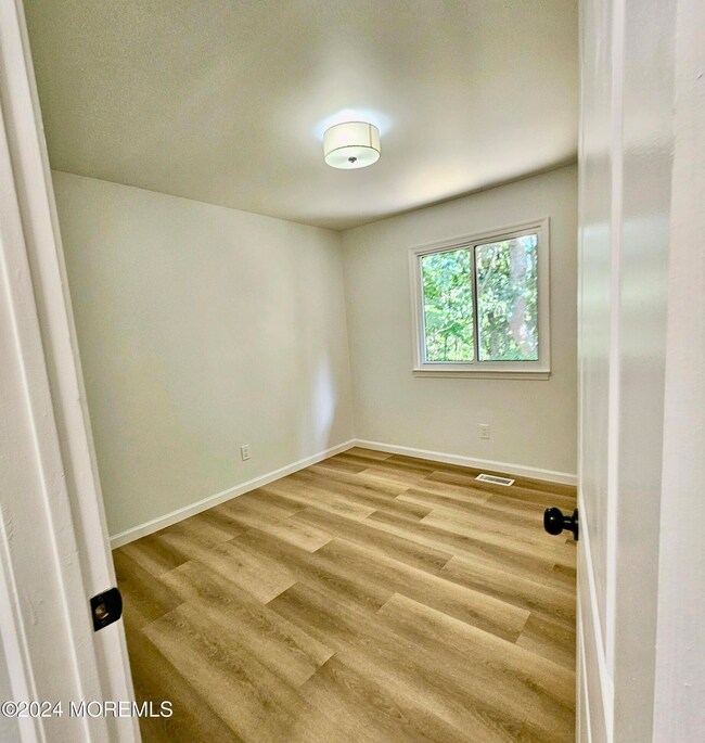 26 Jesse Rd, Howell, NJ 07731 - photo 7