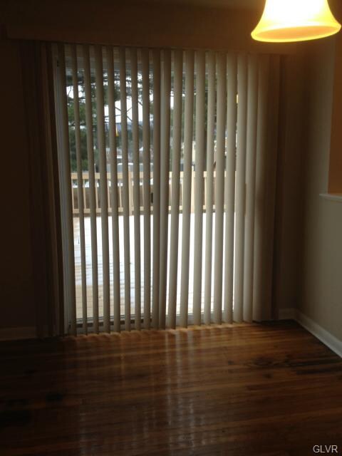 2037 Baker Dr, Allentown, PA 18103 - photo 7