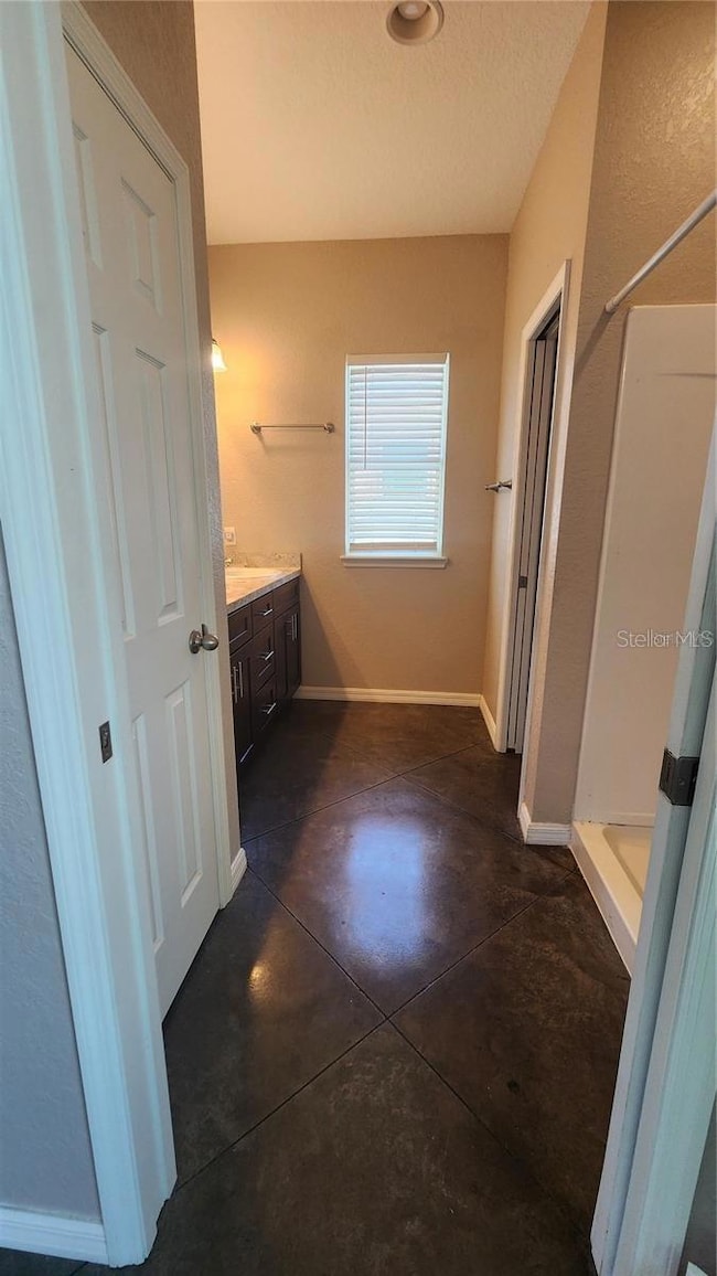 2924 Whispering Trails Dr, Winter Haven, FL 33884 - photo 4