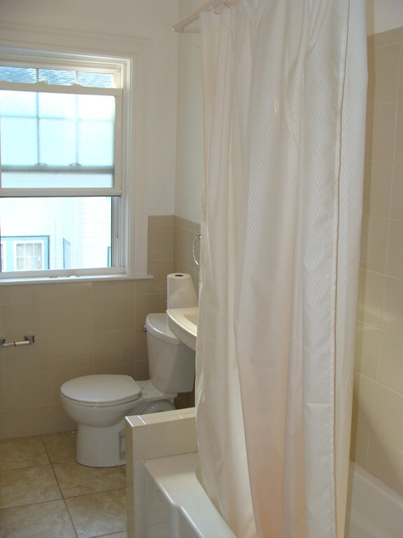5-7 Nottingham St unit 7, Newton Center, MA 02459 - photo 2