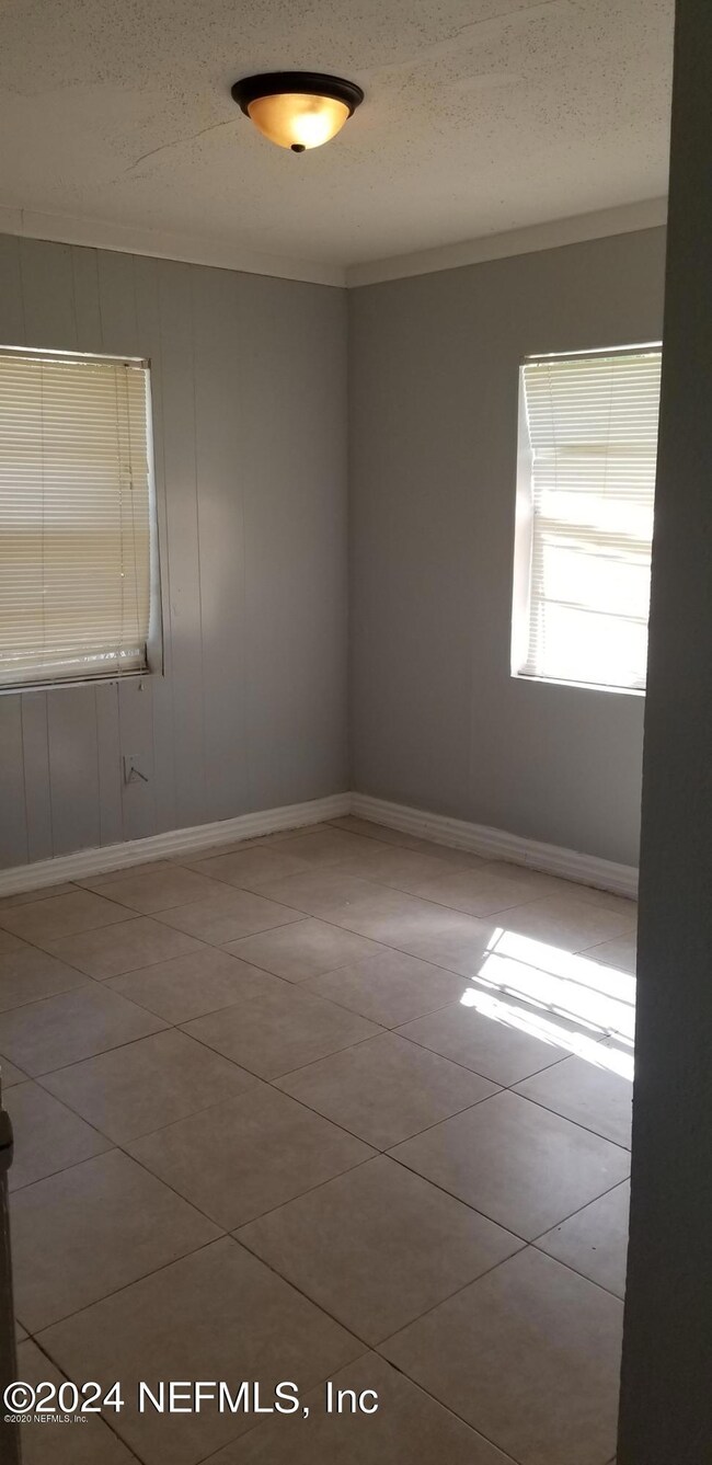 8731 Eaton Ave, Jacksonville, FL 32211 - photo 6