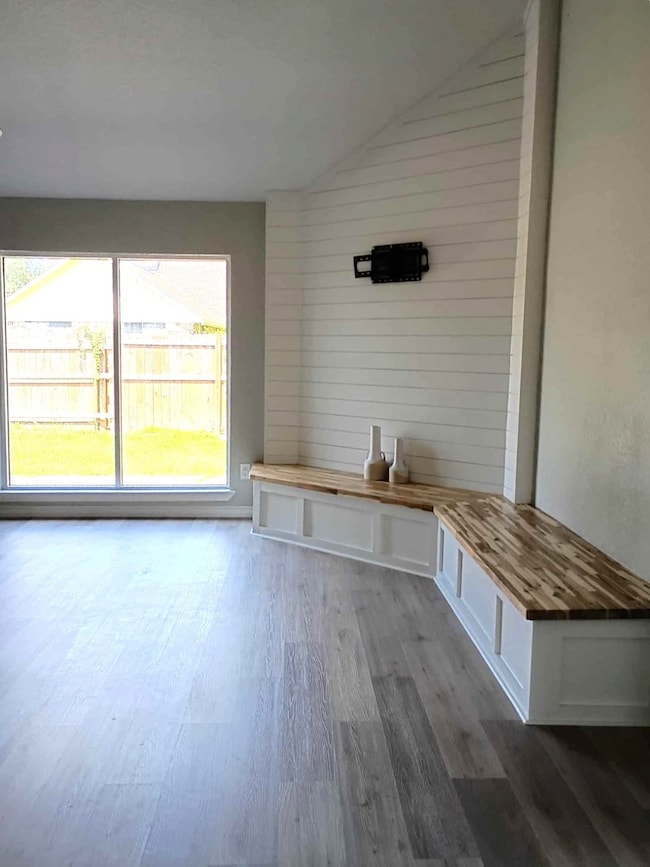 3320 Pelican St, Orange, TX 77630 - photo 5