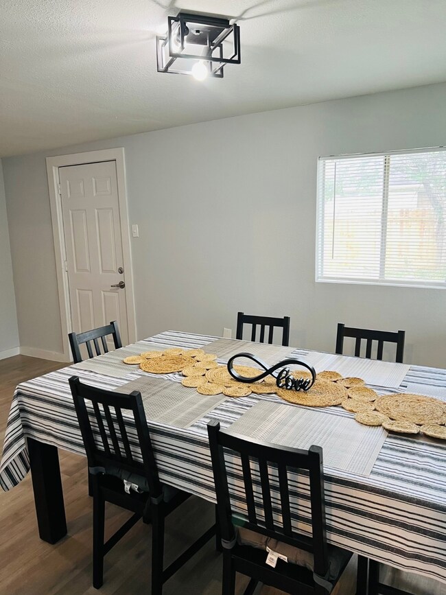 7105 Conley St, Houston, TX 77021 - photo 7