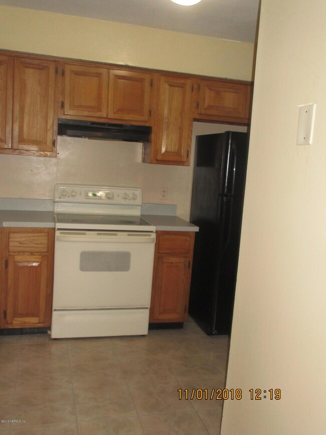 4482 Melissa Ct W unit 2, Jacksonville, FL 32210 - photo 4