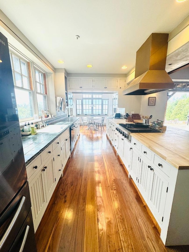 1411 Native Sons Rd, Redwood City, CA 94062 - photo 6