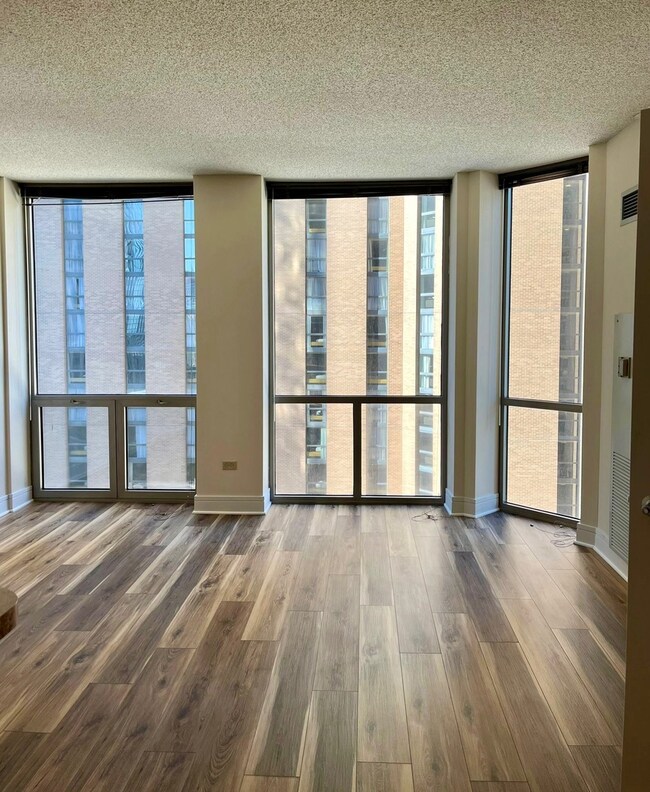 Park Millennium unit 806, Chicago, IL 60601 - photo 5