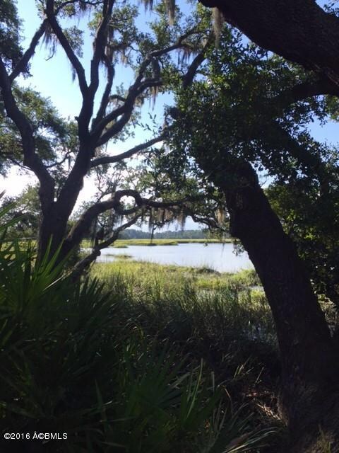 1401 gleasons landing 2