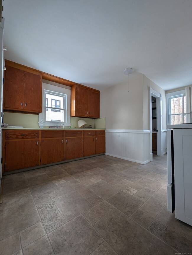 86 Main St unit A, Broad Brook, CT 06016 - photo 7