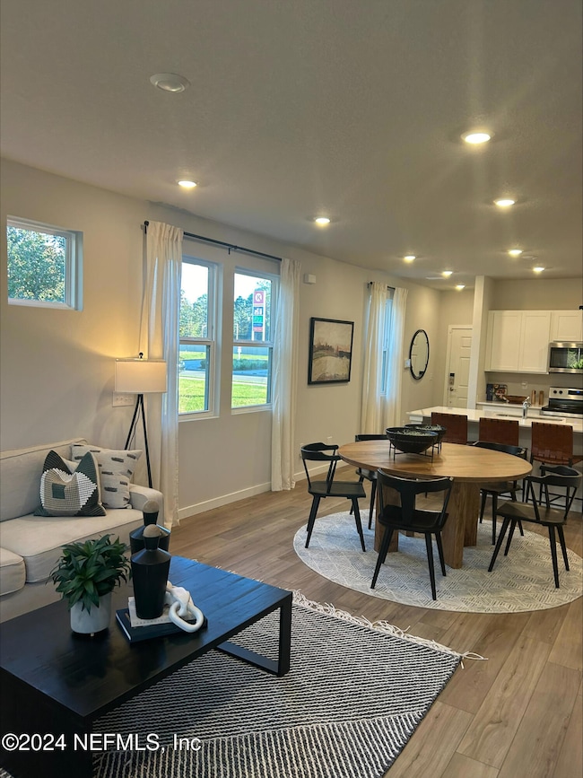 10692 Waterfield Rd, Jacksonville, FL 32221 - photo 3