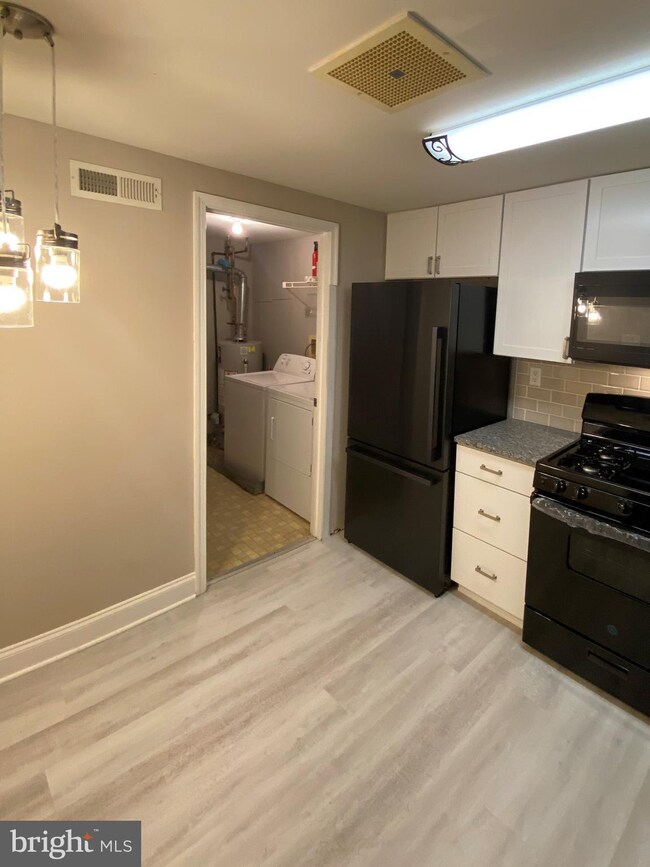 203 Mountainview Dr unit 203, Chesterbrook, PA 19087 - photo 5