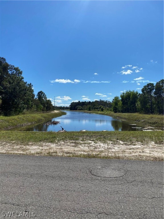709 Kalamar Dr, Lehigh Acres, FL 33974 - photo 2
