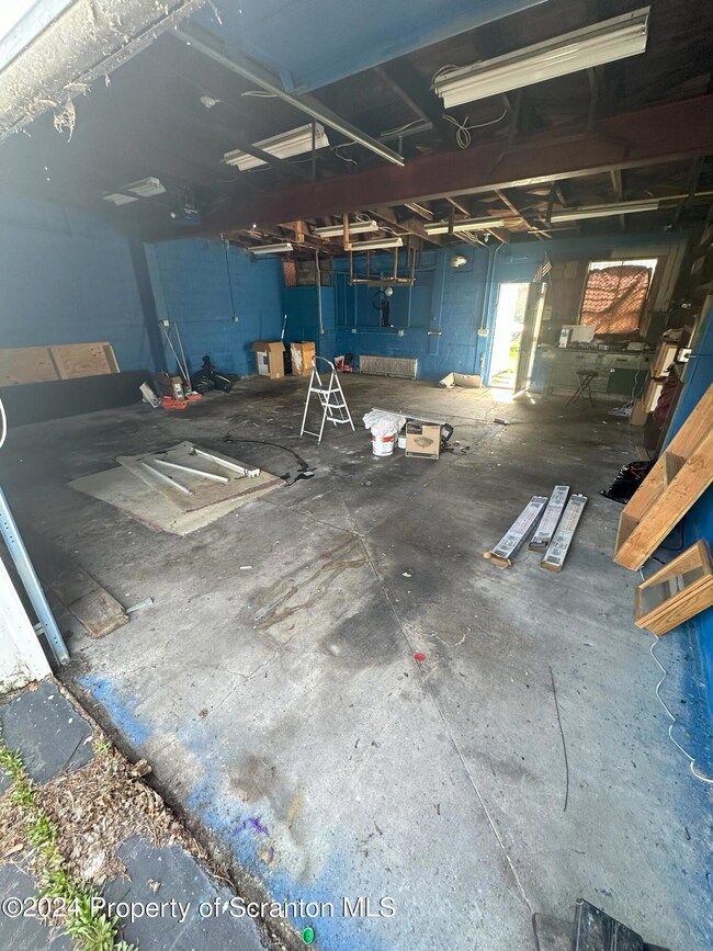 623 Birch St, Scranton, PA 18505 - photo 6