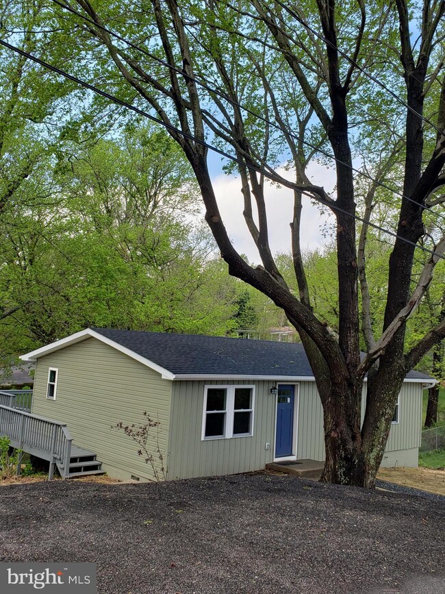 6218 5th St, Chesapeake Beach, MD 20732 - photo 2