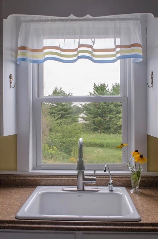 585 Gardiner Rd, Dresden, ME 04342 - photo 4