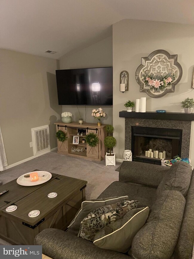 516 Cascade Ct, Sewell, NJ 08080 - photo 2