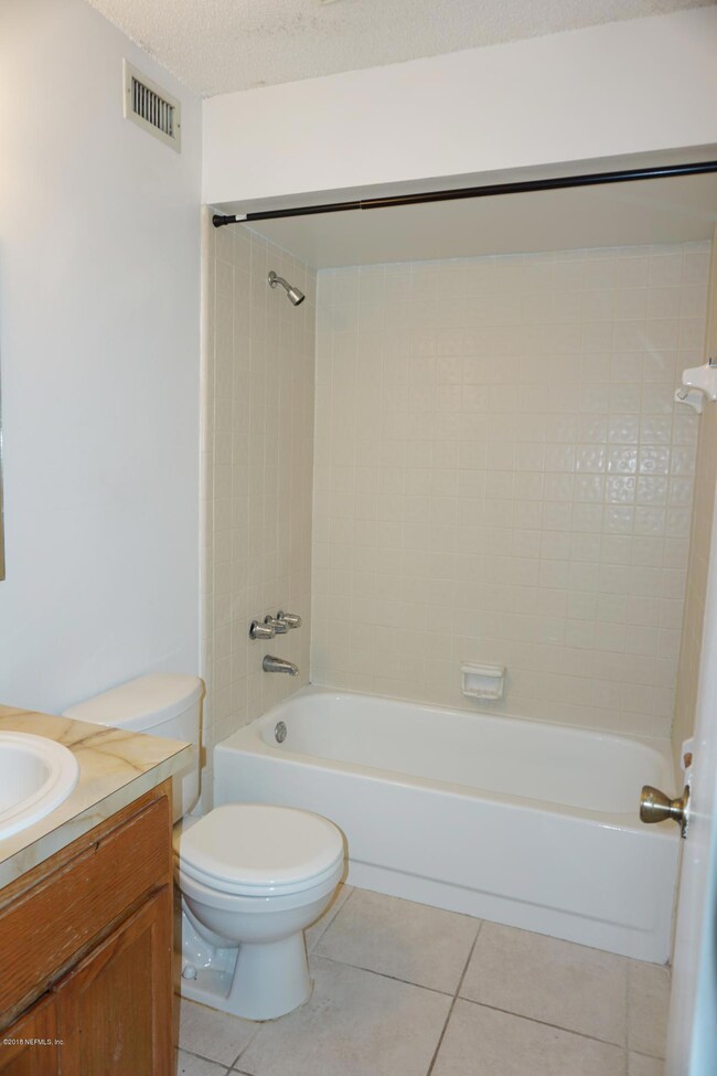 4330 Melissa Ct W, Jacksonville, FL 32210 - photo 6