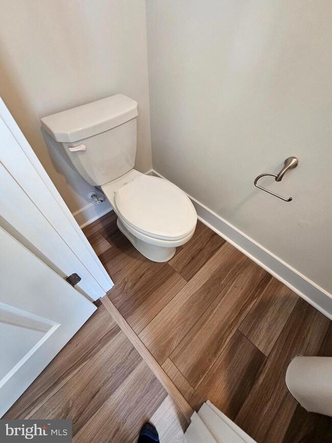 2428 Woodlands Rd, Woodlawn, MD 21244 - photo 7