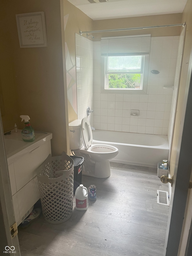 3570 Decamp Dr, Indianapolis, IN 46226 - photo 3