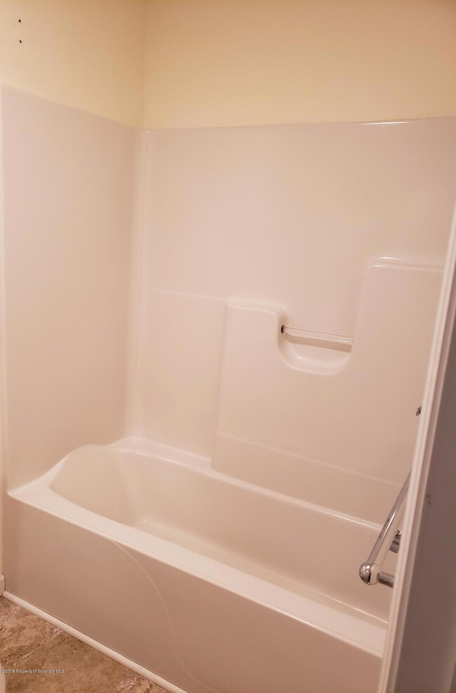 702 Dunmore St, Throop, PA 18512 - photo 7