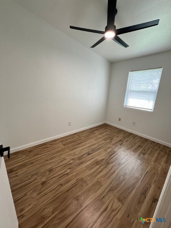 825 Martin Luther King Dr, San Marcos, TX 78666 - photo 7