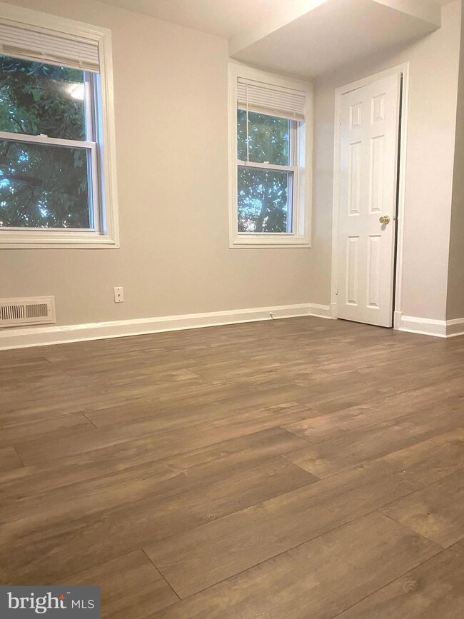 4104 Dudley Ave, Baltimore, MD 21213 - photo 5